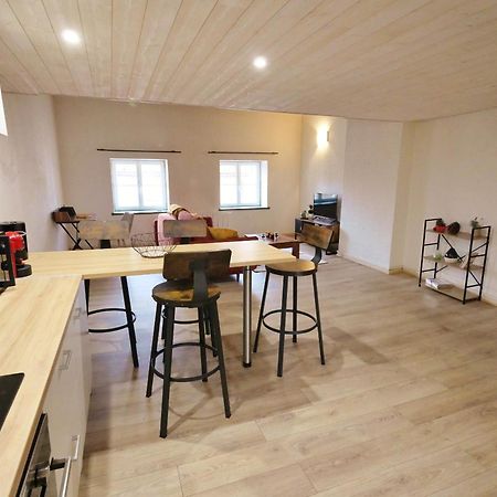 Appartement Avec Mezzanine Idealement Situe A Mâcon Buitenkant foto