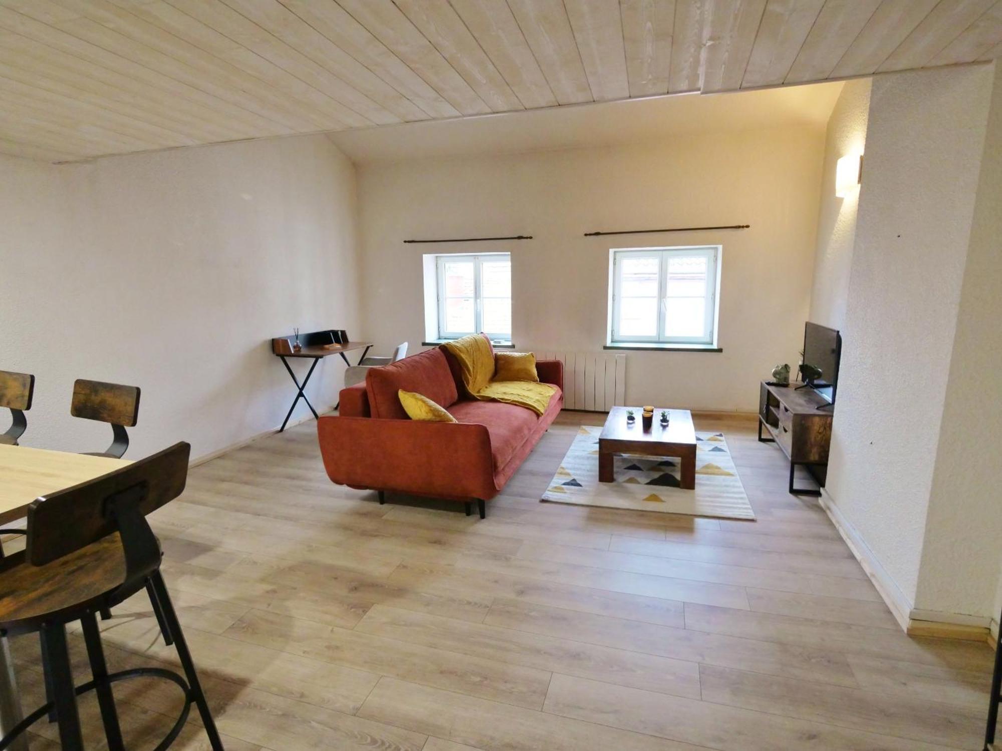 Appartement Avec Mezzanine Idealement Situe A Mâcon Buitenkant foto